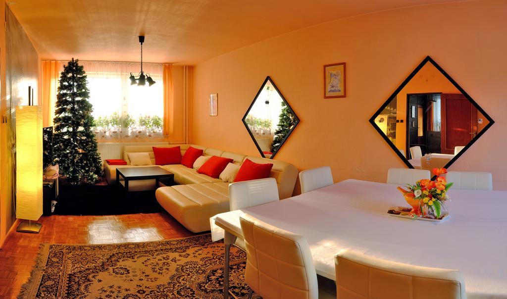 7 Star Wishes Hotel ลิปโตฟสกี ราโดค ภายนอก รูปภาพ