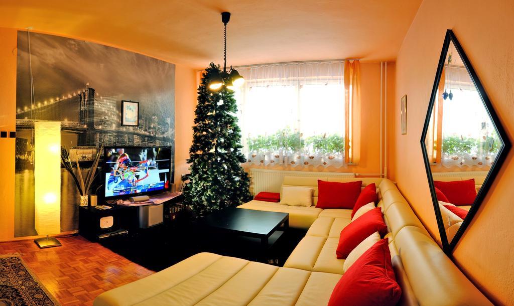 7 Star Wishes Hotel ลิปโตฟสกี ราโดค ภายนอก รูปภาพ